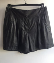 Cargar imagen en el visor de la galería, Shorts Rachel Roy
